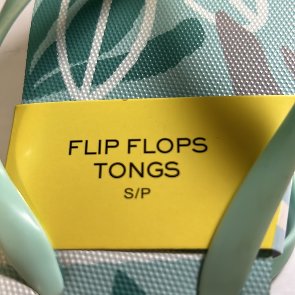 Flip Flops - Picture 2 of 3